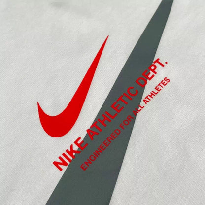 Nike Sportswear T-shirt HF0557-100