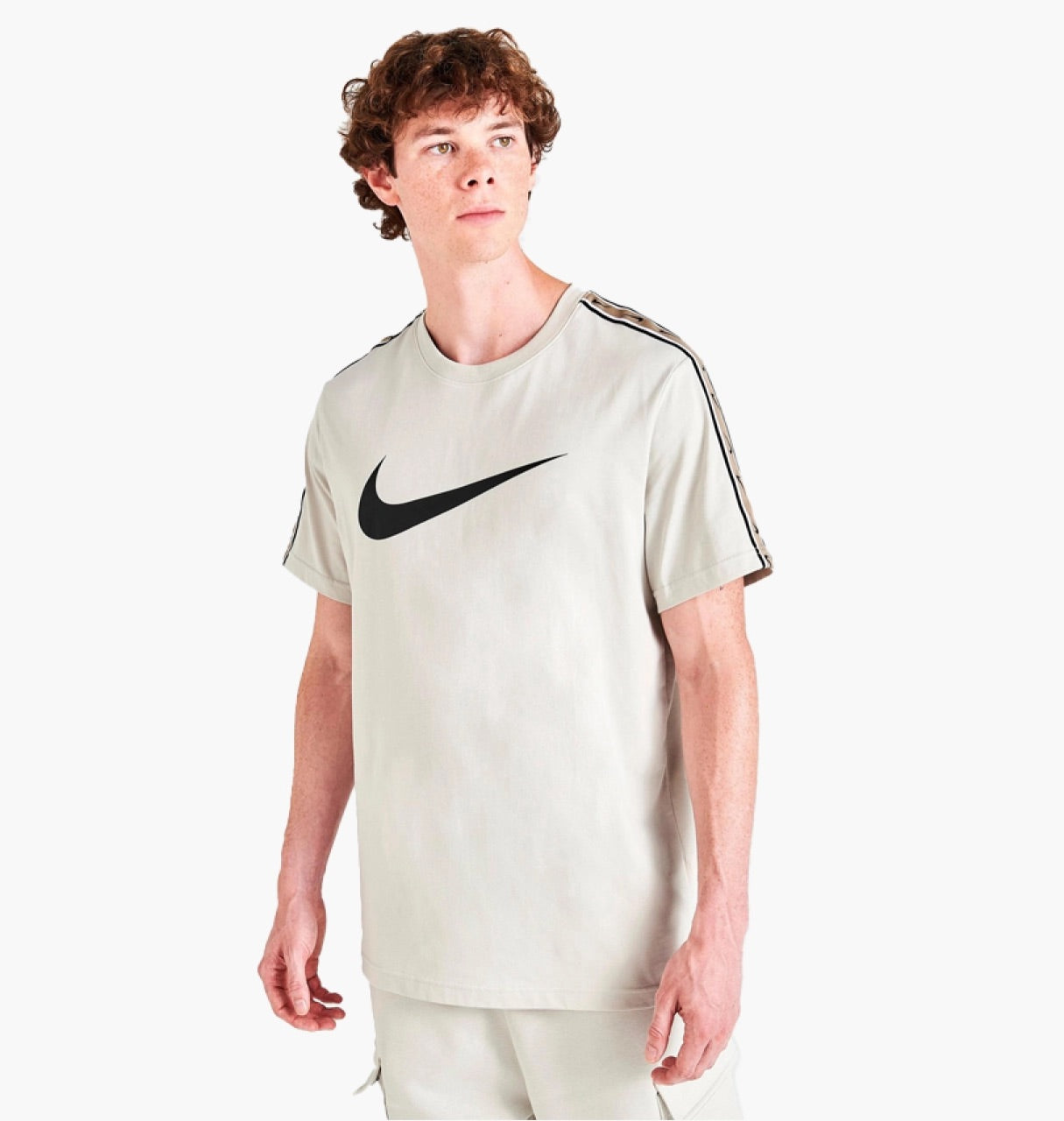 T-SHIRT NIKE SPORTSWEAR REPEAT SWOOSH LOGO BEIGE DX2032-072