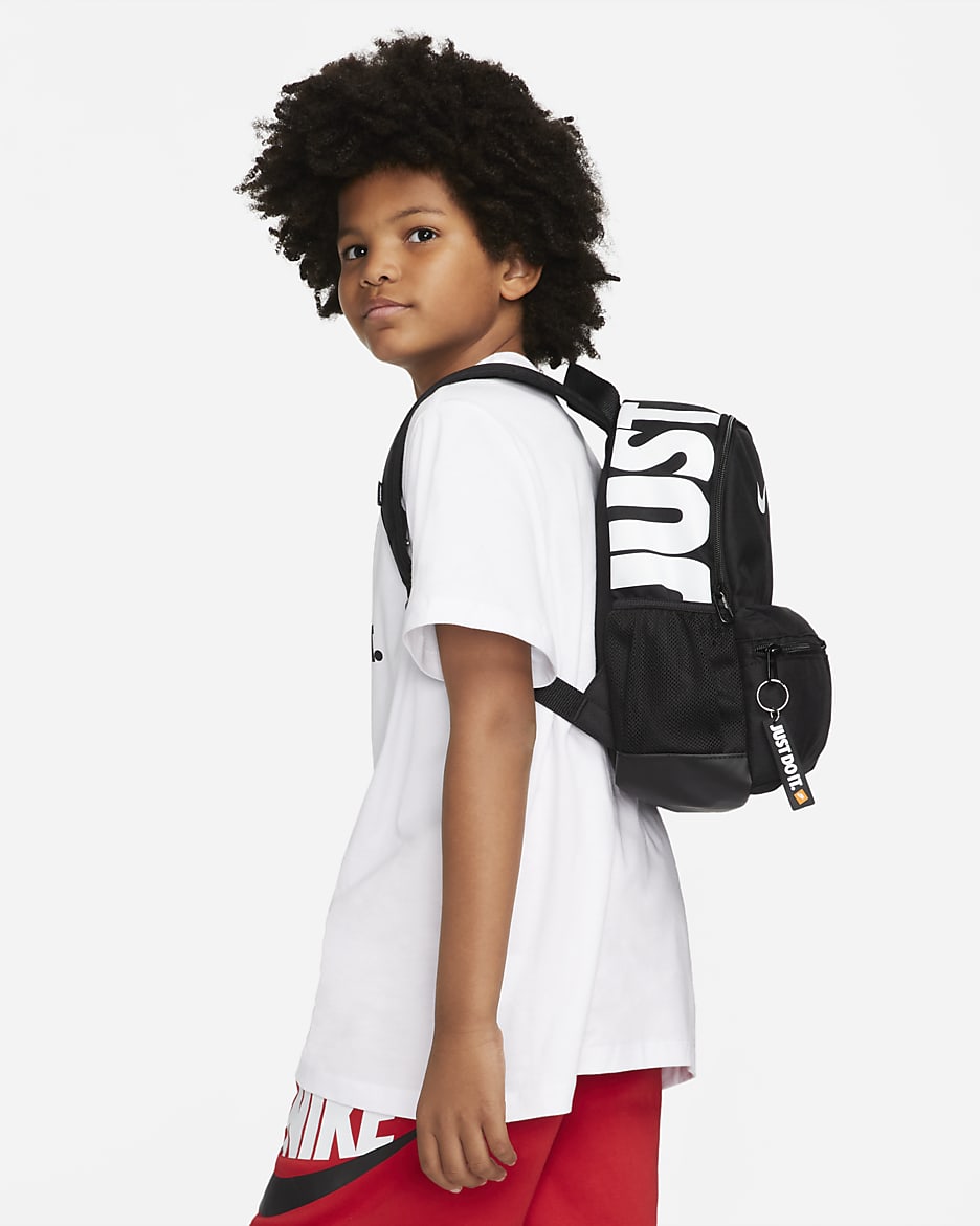 Nike Brasilia JDI : DR6091-010
Mini sac à dos pour enfant (11 L)