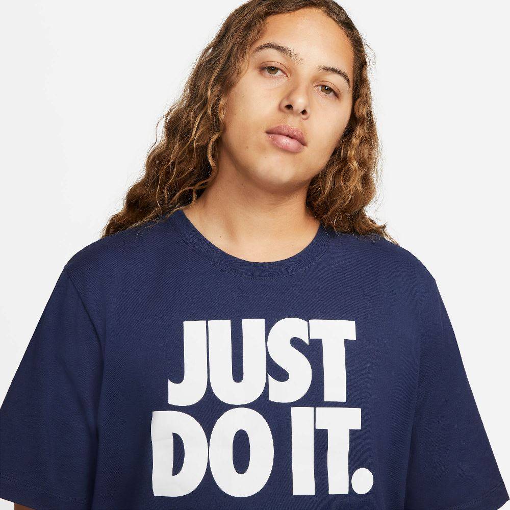 NIKE SPORTSWEAR JUST DO IT CORE T-shirt